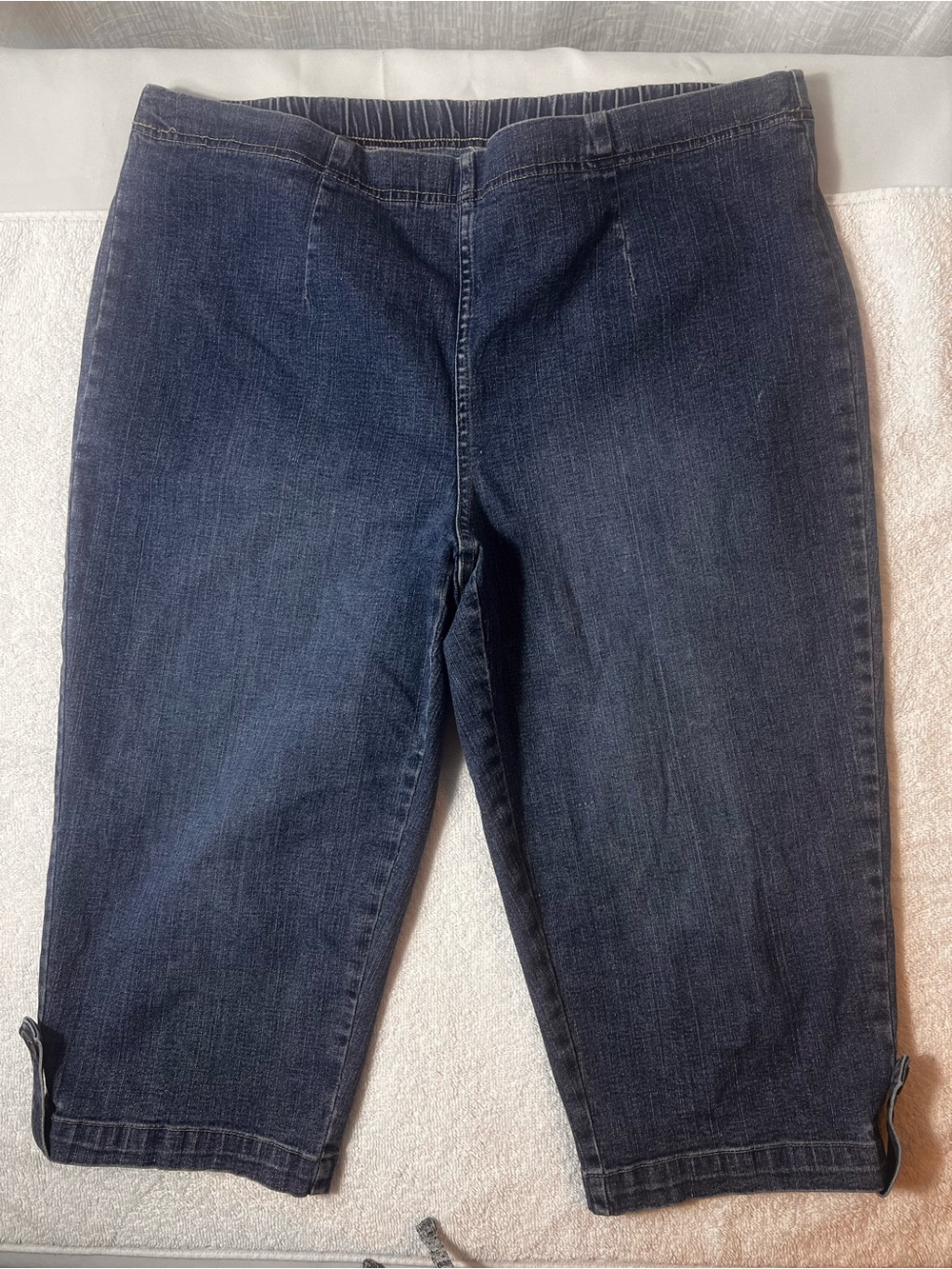 White Stag Dark Indigo Cropped Stretch CAPRI